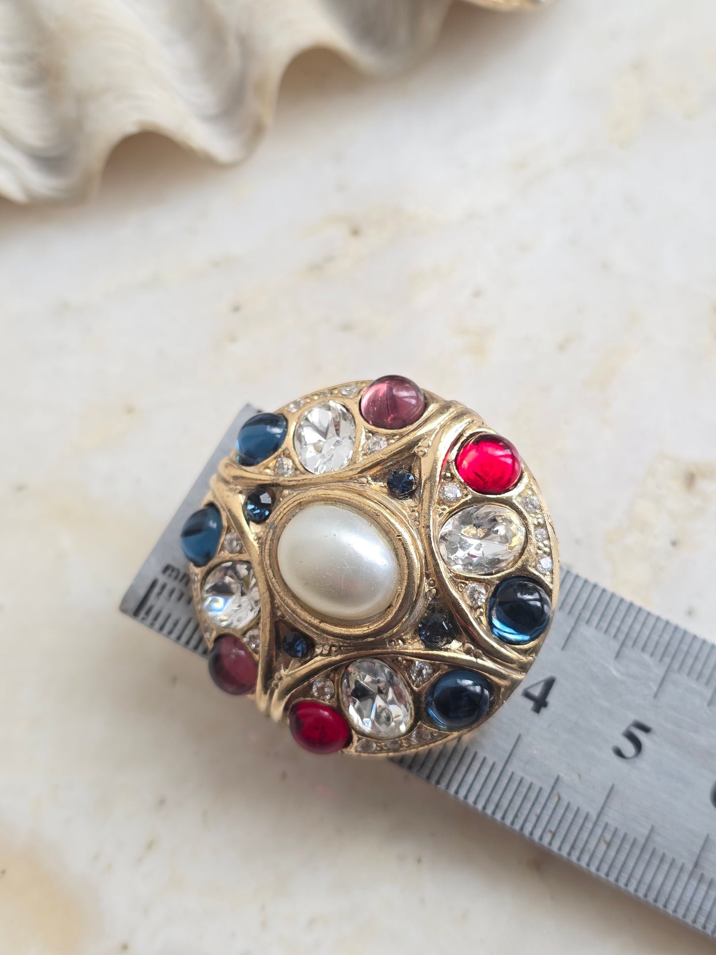 Vintažiniai masyvūs klipsai su stiklo kristalais