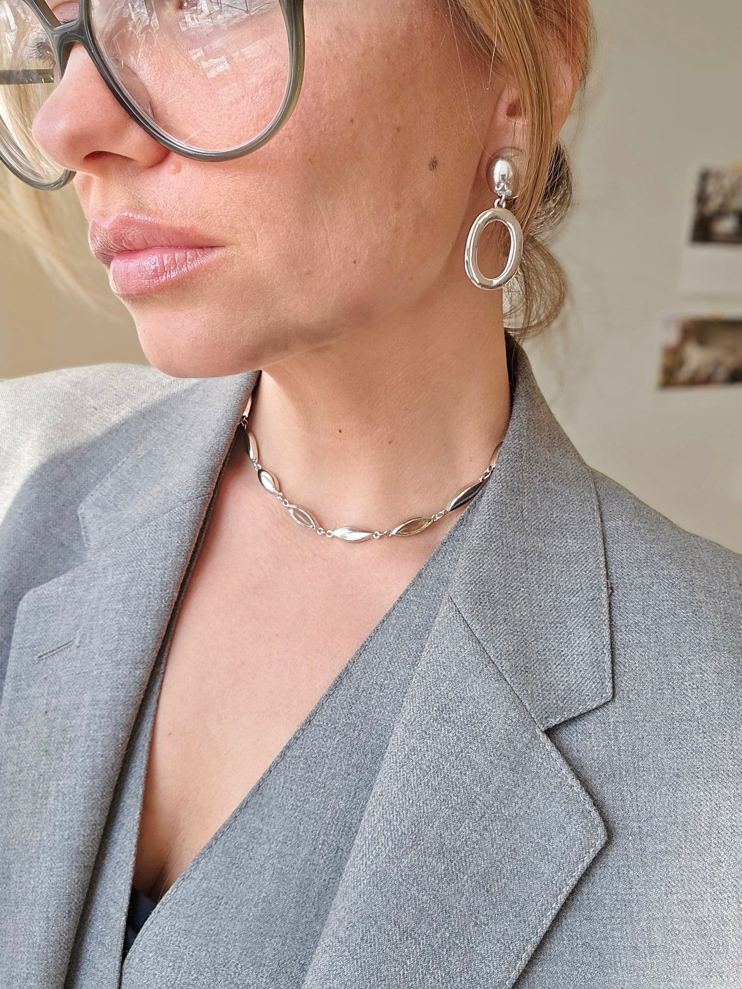 Sidabro spalvos klipsai