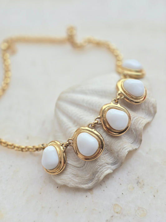 Vintažinis AGATHA PARIS kaklo papuošalas