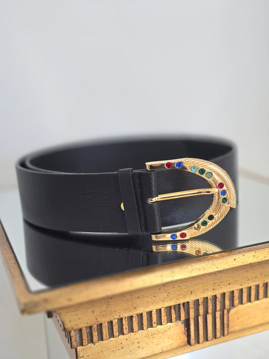 Dirbtinės odos diržas su vintažine sagtim