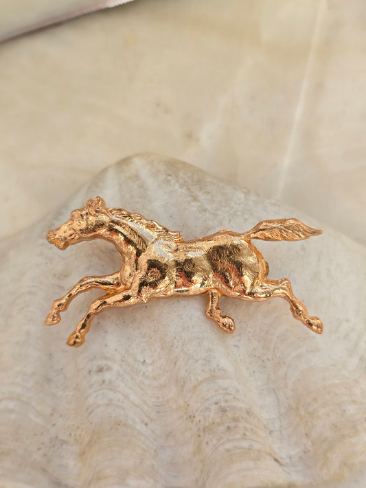 Vintažinė 70tų metų sagė žirgas