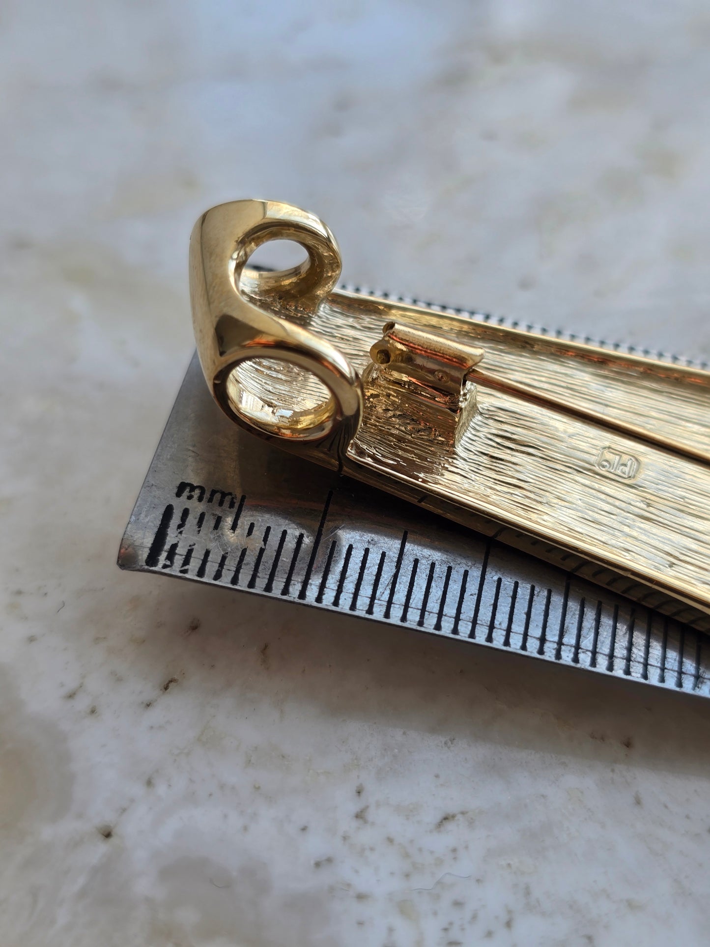 Paauksuota Pierre Lang sagė/kaklo pakabuas